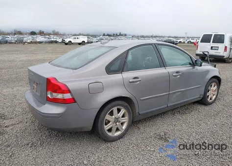 2006 Volvo S40 2.4I from USA, damaged, VIN YV1MS390062150701